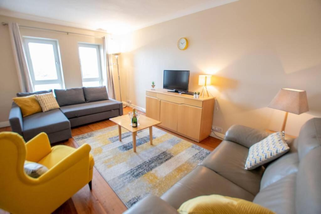 310 - The Carrowbeg At The Harbour Mills By Shortstays Уестпорт Екстериор снимка