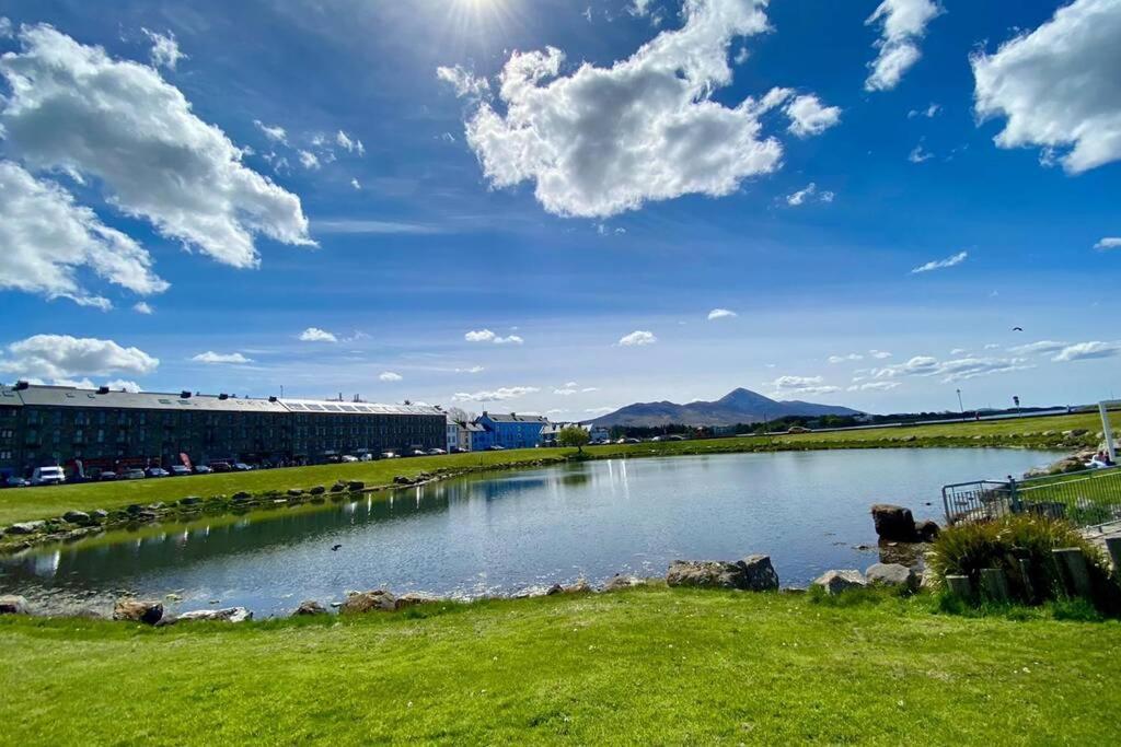 310 - The Carrowbeg At The Harbour Mills By Shortstays Уестпорт Екстериор снимка