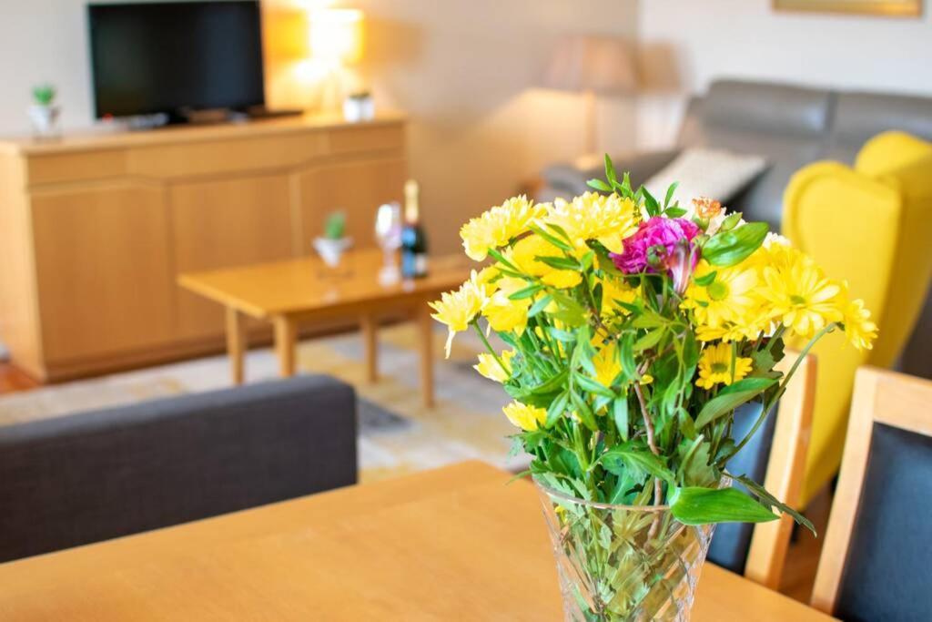 310 - The Carrowbeg At The Harbour Mills By Shortstays Уестпорт Екстериор снимка